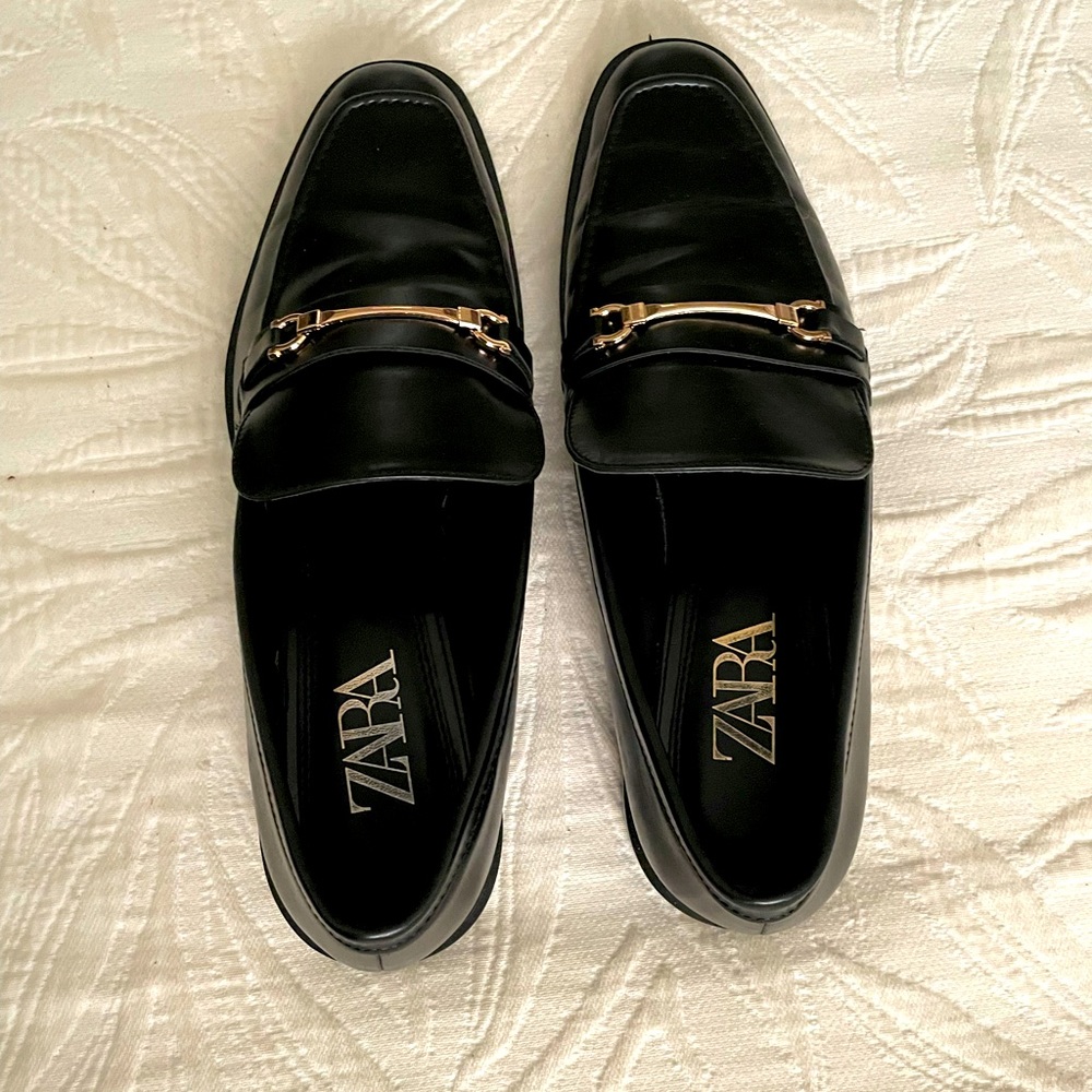Zara black leather slip on loafers w gold detail